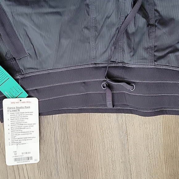 Pants - Picture 3 of 4